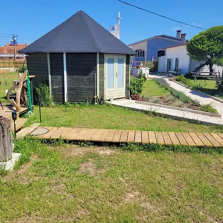 The Vie Llage - Authorial 3*