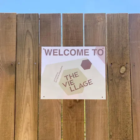 Pensión The Vie Llage - Authorial Vagos